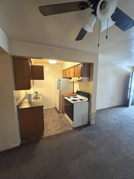 12693 Westphalia St, Detroit, MI for sale - Interior Photo - Image 2 of 5