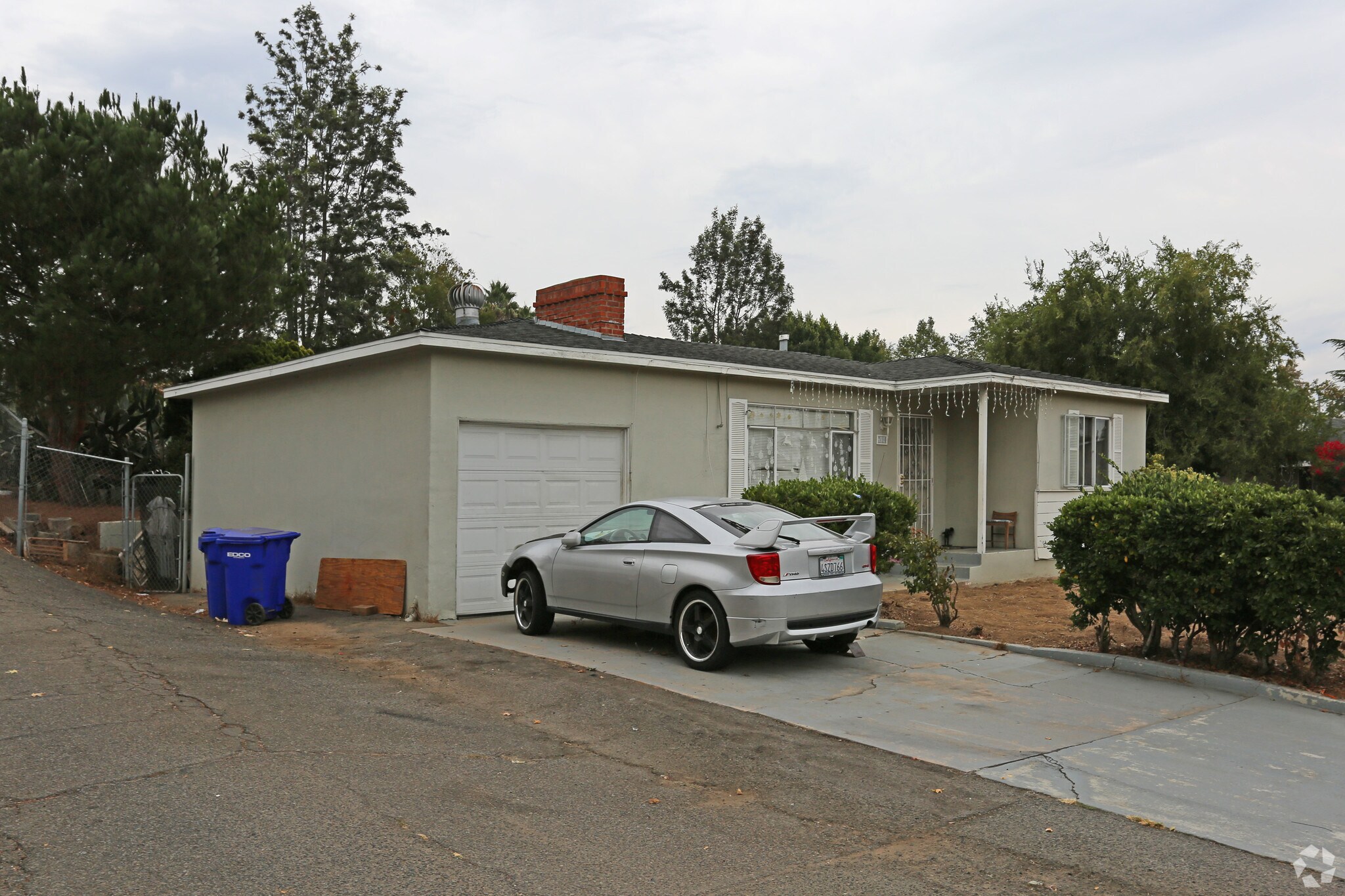 710 Civic Center Dr, Vista, CA for sale Primary Photo- Image 1 of 5