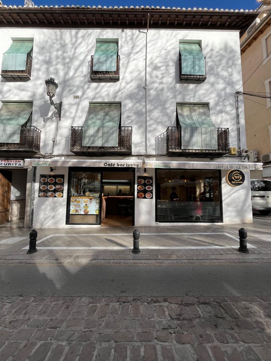 Plaza Trinidad, 7, Granada, Granada for lease Primary Photo- Image 1 of 18
