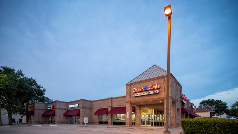 1921 E Hebron Pky, Carrollton, TX for lease - Building Photo - Image 1 of 7