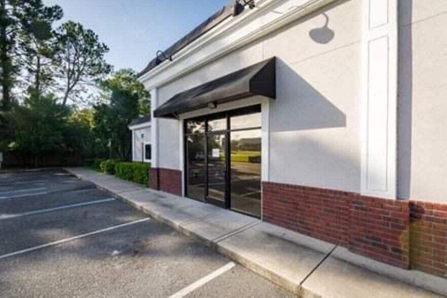 1140 SW Bascom Norris Dr, Lake City, FL à louer - Photo du bâtiment - Image 3 de 15