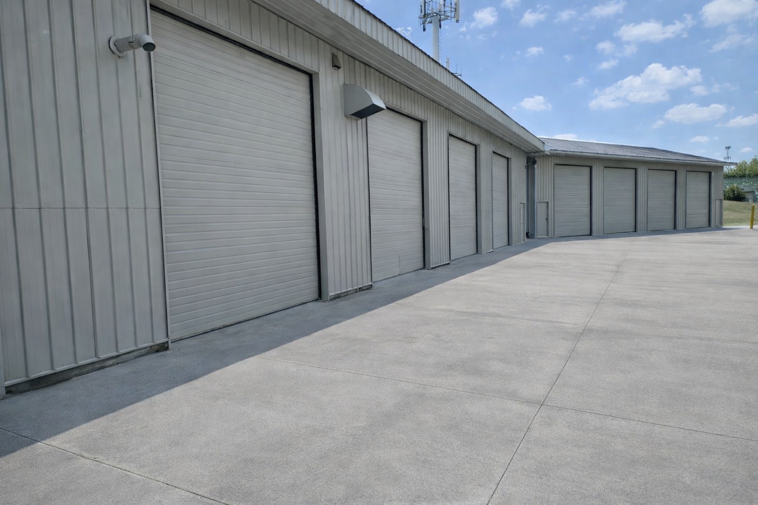 2425 Hutson Rd, Green Bay, WI à louer Photo du bâtiment- Image 1 de 2