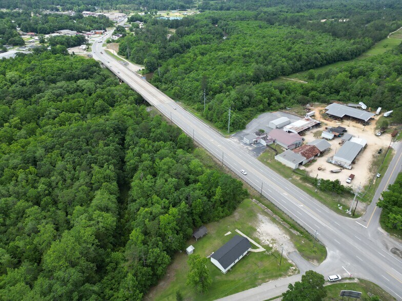 21844 Martin Luther King Drive, Flomaton, AL à vendre - Photo du bâtiment - Image 2 de 16