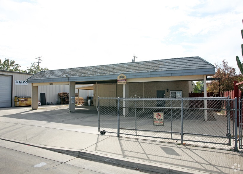 309 22nd St, Bakersfield, CA for sale - Primary Photo - Image 1 of 2