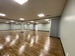 1100 US127 South, Frankfort, KY for lease Interior Photo- Image 2 of 10