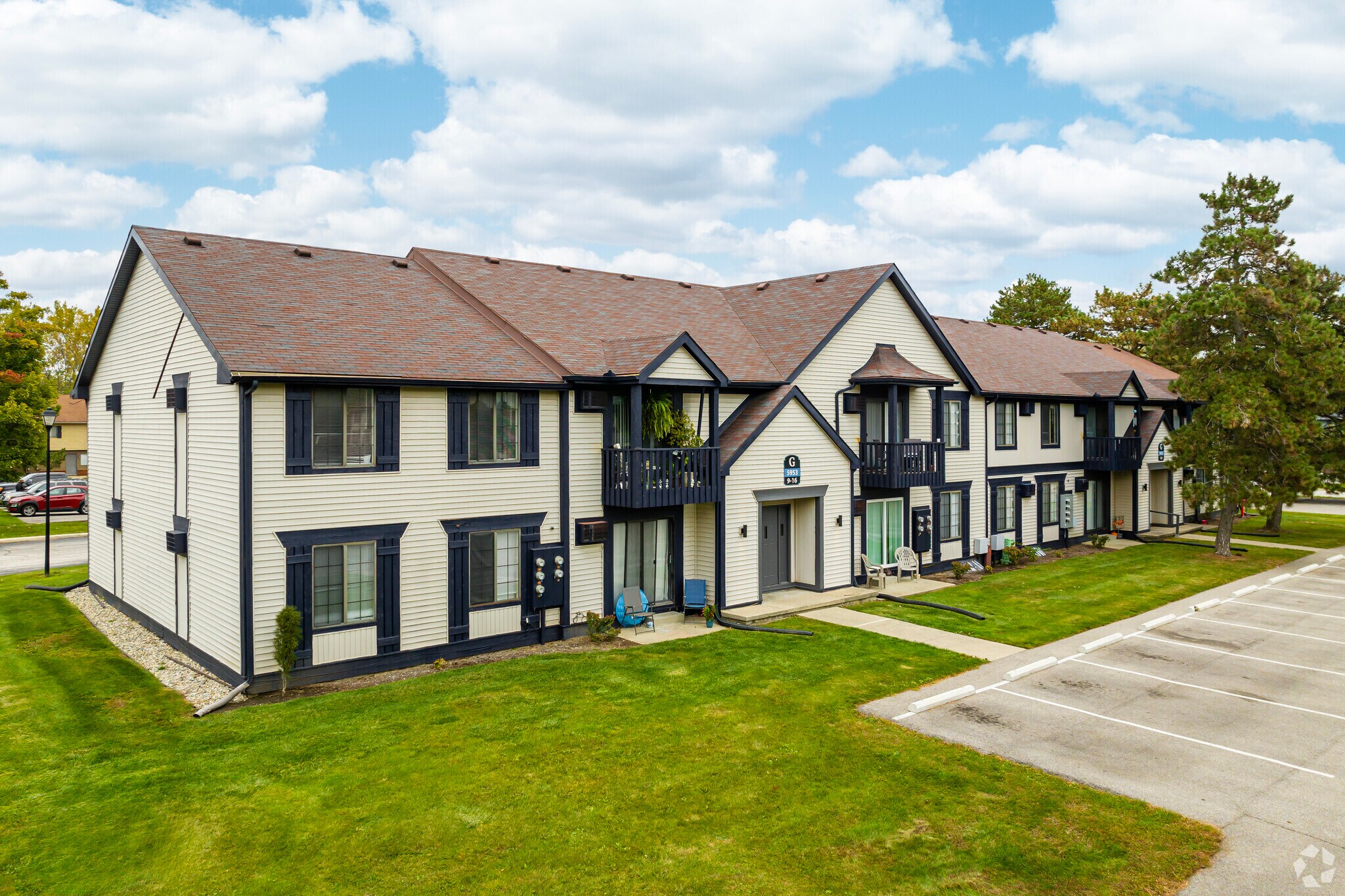 5943 Walnut Cir E18, Toledo, OH à vendre Photo principale- Image 1 de 35