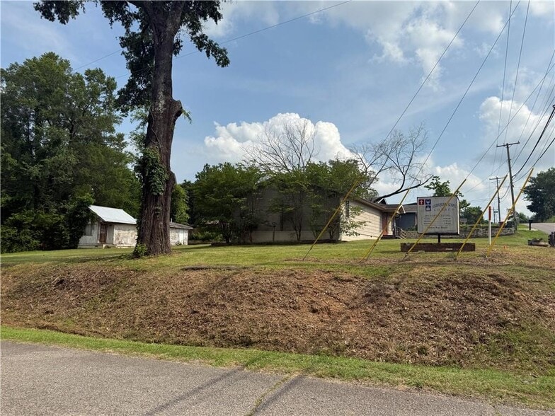 1203 S Glenwood Ave, Russellville, AR for sale - Building Photo - Image 2 of 11