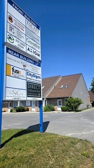 1044-1058 Gardiners Rd, Kingston, ON à louer - Photo du bâtiment - Image 3 de 4