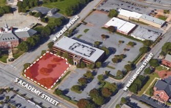 10 S Academy St, Greenville, SC à vendre - Photo du bâtiment - Image 2 de 2