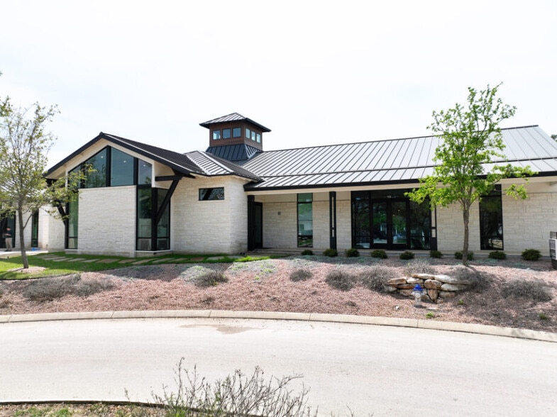 3010 Napier Park, Shavano Park, TX for sale - Building Photo - Image 2 of 5