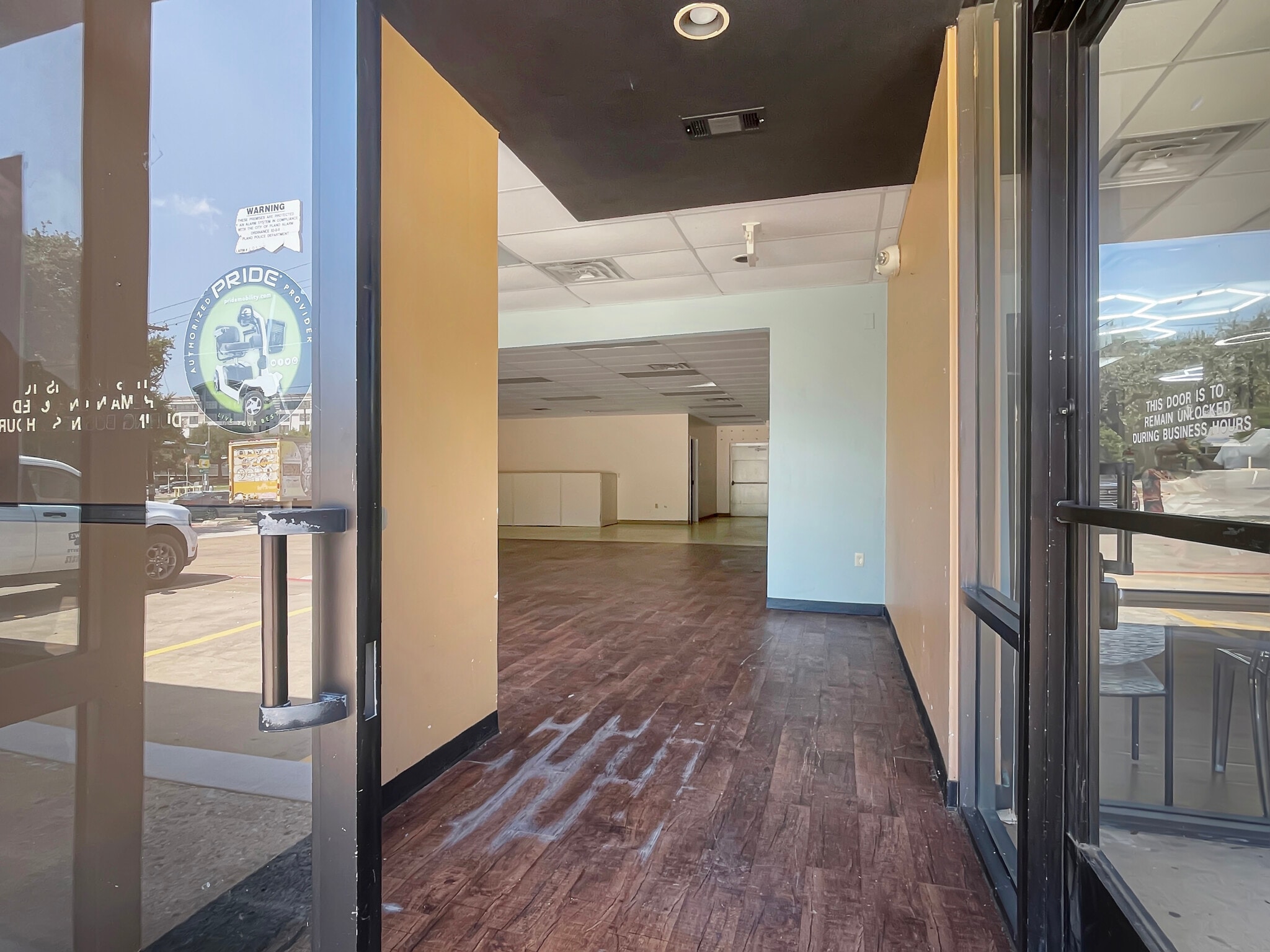 4010 W 15th St, Plano, TX à louer Photo intérieure- Image 1 de 7