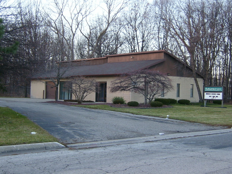 3737 Fortune Blvd, Saginaw, MI à vendre - Photo du bâtiment - Image 1 de 1