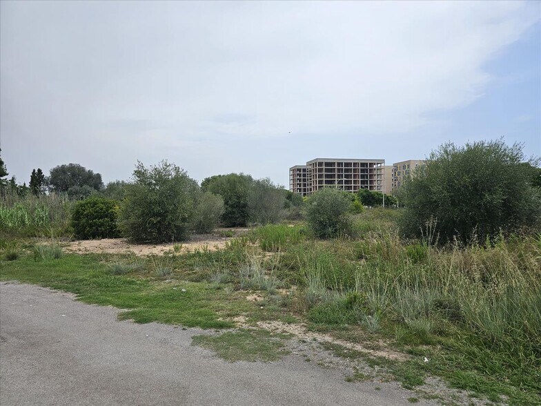 Pla?A Poligono 37, 56, Vinaròs, Castellón à vendre - Photo du bâtiment - Image 2 de 13