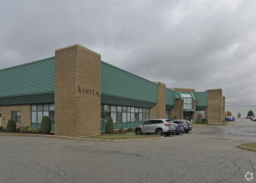 785 Bridge St W, Waterloo, ON à vendre - Photo principale - Image 1 de 1