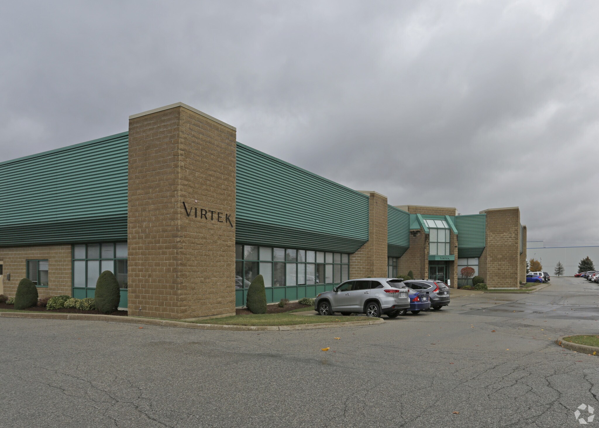 785 Bridge St W, Waterloo, ON for sale Primary Photo- Image 1 of 1