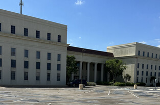 350 Magnolia Ave, Beaumont TX - Parking Garage