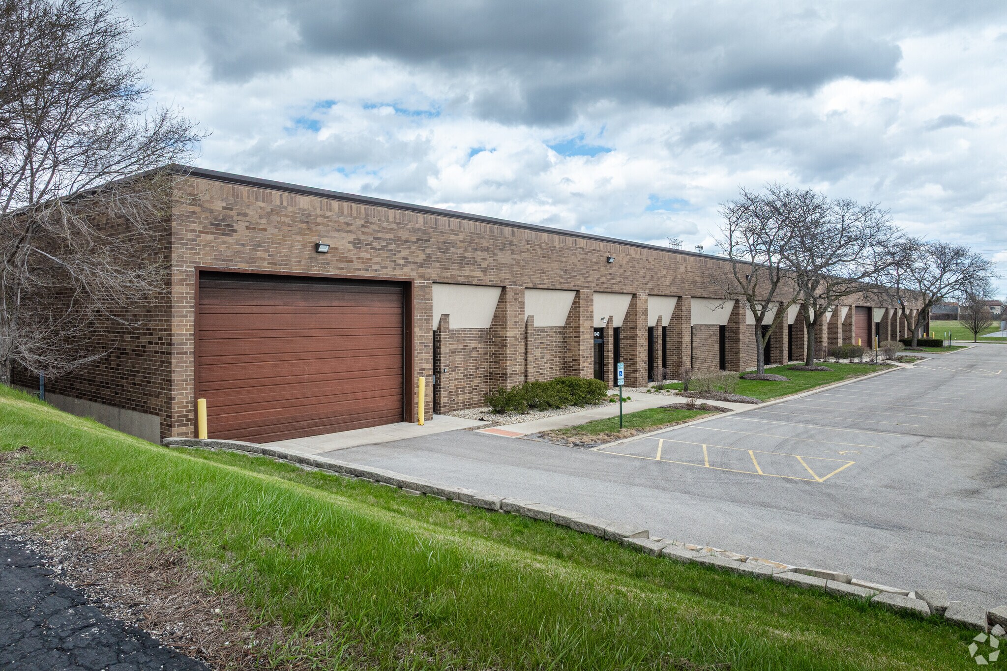 1040-1060 High St, Mundelein, IL à louer Photo du bâtiment- Image 1 de 7