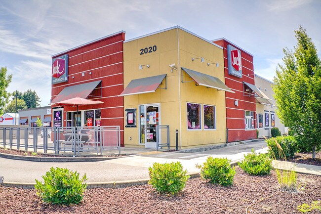 Plus de détails pour 2020 S Santiam Hwy, Lebanon, OR - Commerce de détail à vendre