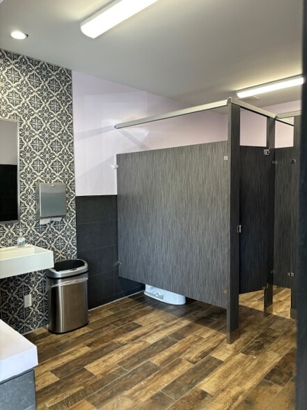 21700 Golden Triangle Rd, Santa Clarita, CA à louer - Photo intérieure - Image 3 de 8