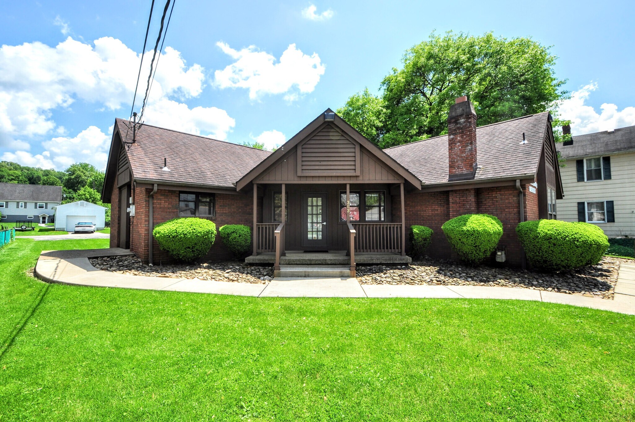 303 S 6th St, West Newton, PA à vendre Photo du b timent- Image 1 de 11