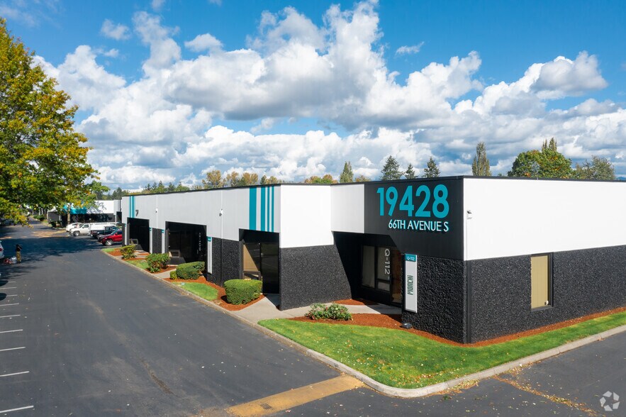 6627 S 191st Pl, Kent, WA à louer - Photo du bâtiment - Image 3 de 39