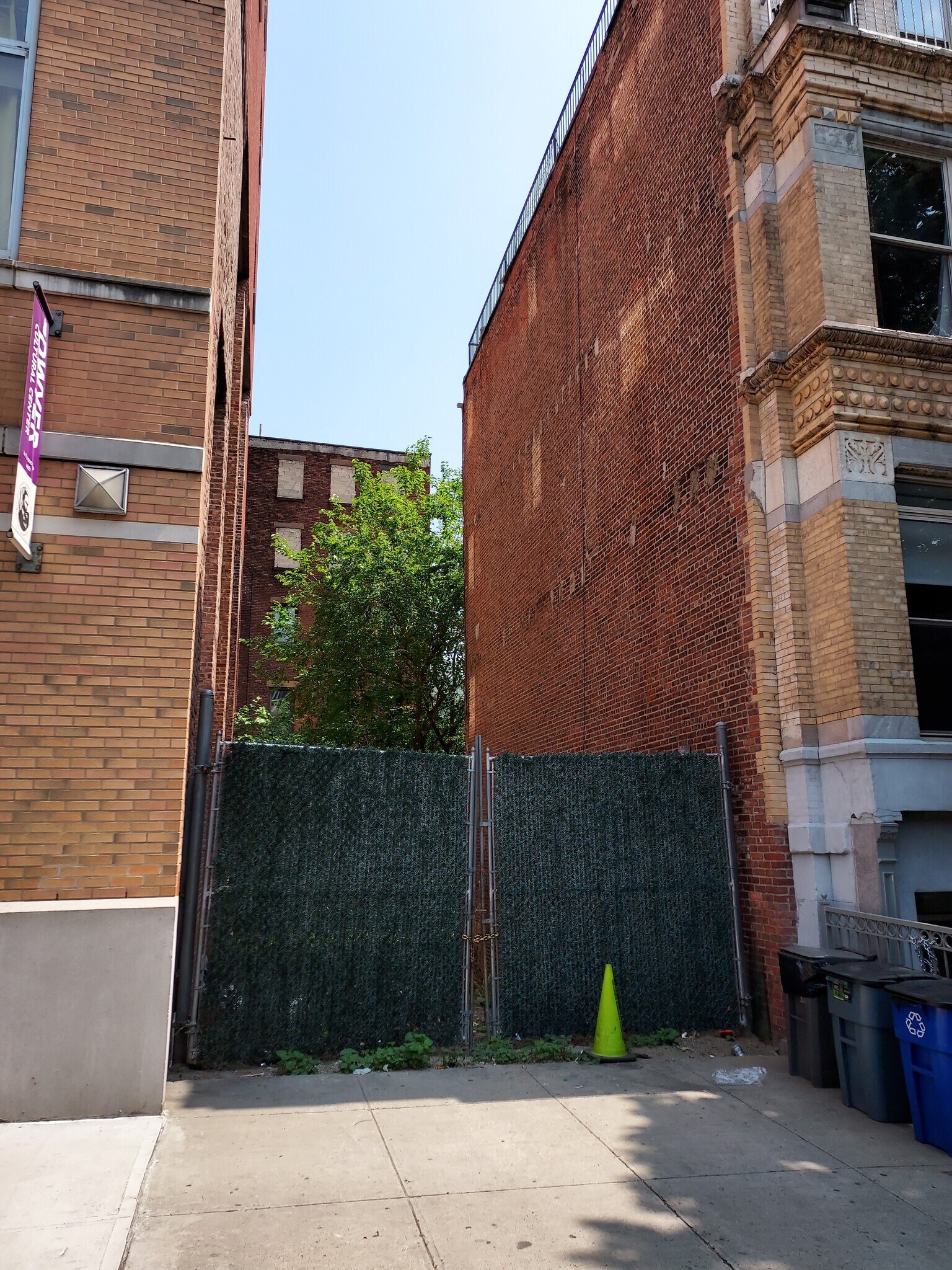 307 123rd, New York, NY à vendre Photo du bâtiment- Image 1 de 3