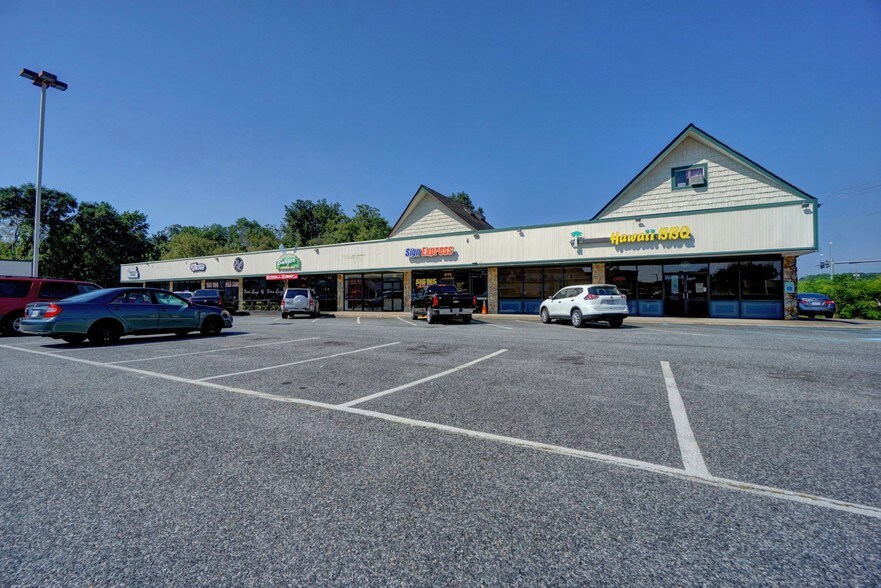 6031 High St W, Portsmouth, VA for sale - Building Photo - Image 2 of 12