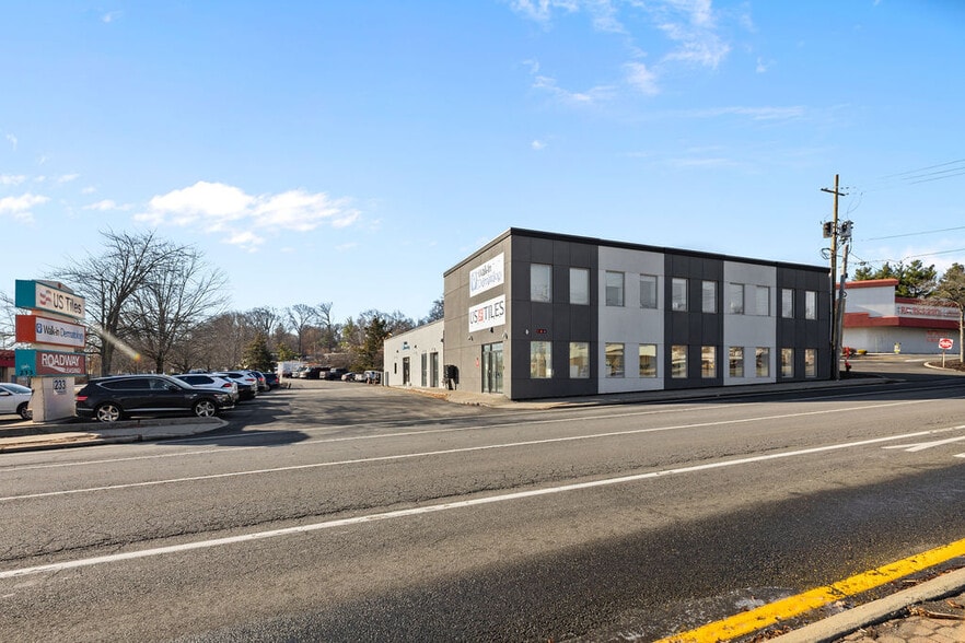 233 W Route 59, Nanuet, NY for lease - Building Photo - Image 1 of 16