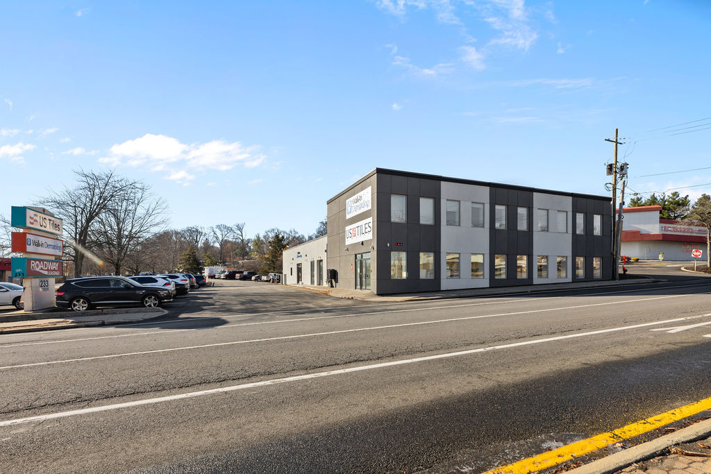 233 W Route 59, Nanuet, NY for lease Building Photo- Image 1 of 17