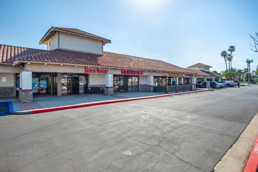 4117-4141 Riverside Dr, Chino, CA for lease - Building Photo - Image 2 of 7