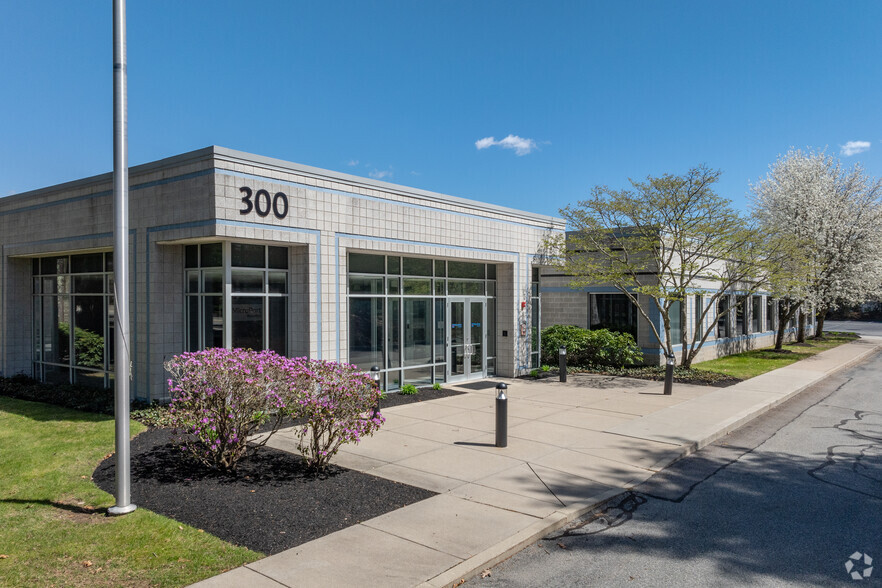 300 Foxborough Blvd, Foxboro, MA for lease - Primary Photo - Image 1 of 11