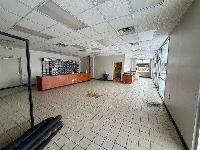 339 Lincoln Ave, Cadiz, OH for sale - Building Photo - Image 3 of 12