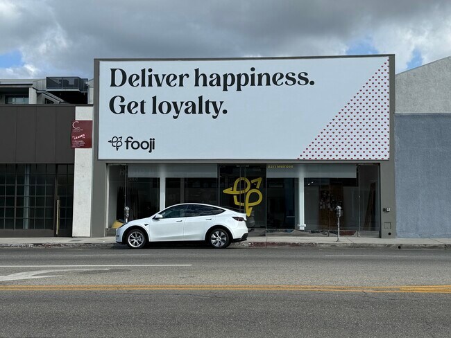 Plus de détails pour 8371-8373 Melrose Ave, West Hollywood, CA - Commerce de détail à louer