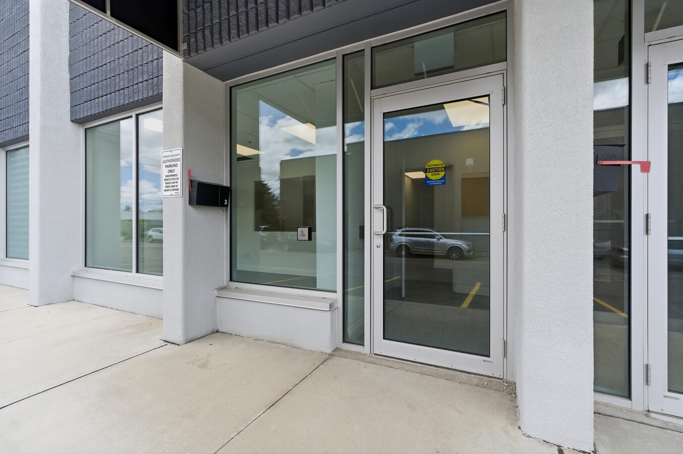 397 Humberline Dr, Toronto, ON M9W 5X3 - Unit 3 - - Interior Photo - Image 2 of 17
