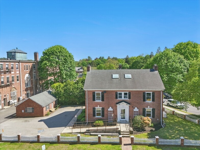 6 Windsor St, Andover, MA à vendre - Photo du bâtiment - Image 2 de 25