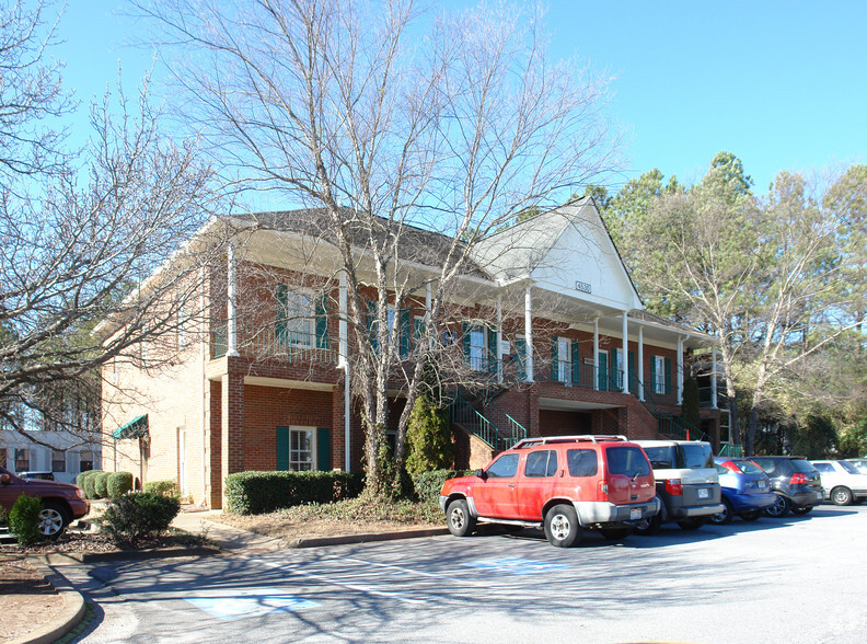 4530 S Berkeley Lake Rd, Norcross, GA à vendre - Photo du bâtiment - Image 1 de 1