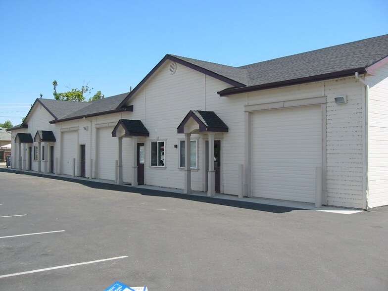 1229-1235 N Midland Blvd, Nampa, ID à vendre - Photo du bâtiment - Image 3 de 3