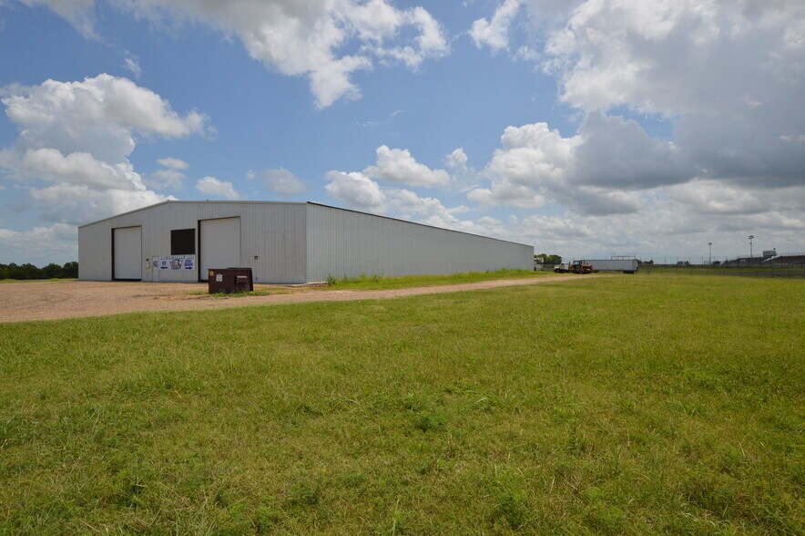 16369 US Highway 82, Petty, TX à vendre - Photo du bâtiment - Image 2 de 6