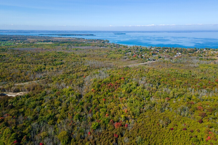 26692 Kennedy Rd, Georgina, ON à vendre - Photo du bâtiment - Image 3 de 8