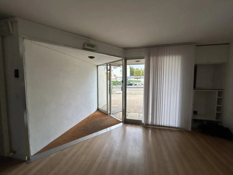 Commerce de détail dans Orvault à louer - Photo intérieure - Image 2 de 6