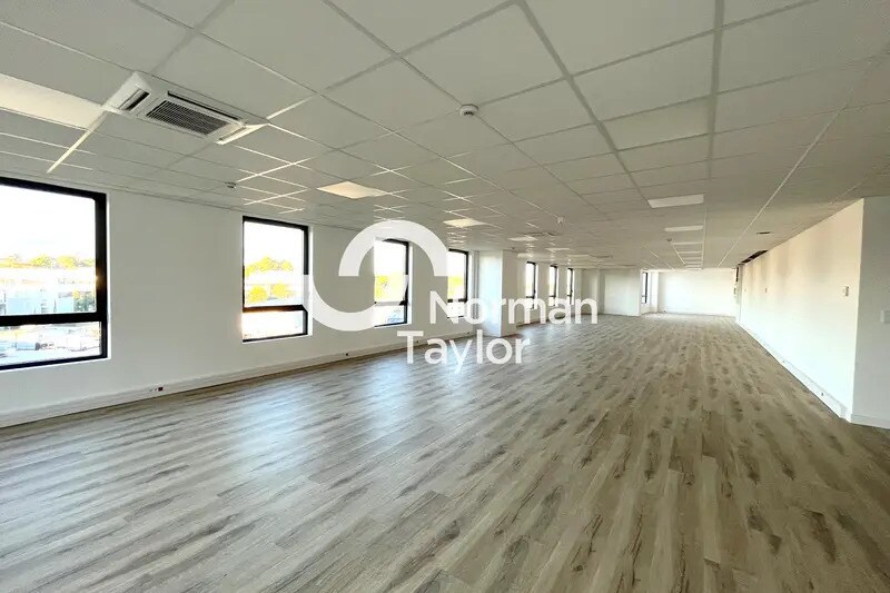 Office in Montpellier for sale Interior Photo- Image 1 of 9