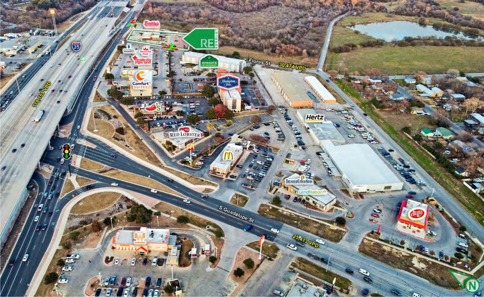 310 S Interstate 35, San Marcos, TX à louer - Photo du bâtiment - Image 3 de 8