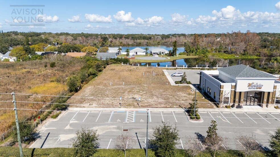 14855 Colonial Dr, Winter Garden, FL à vendre - Photo du bâtiment - Image 2 de 14