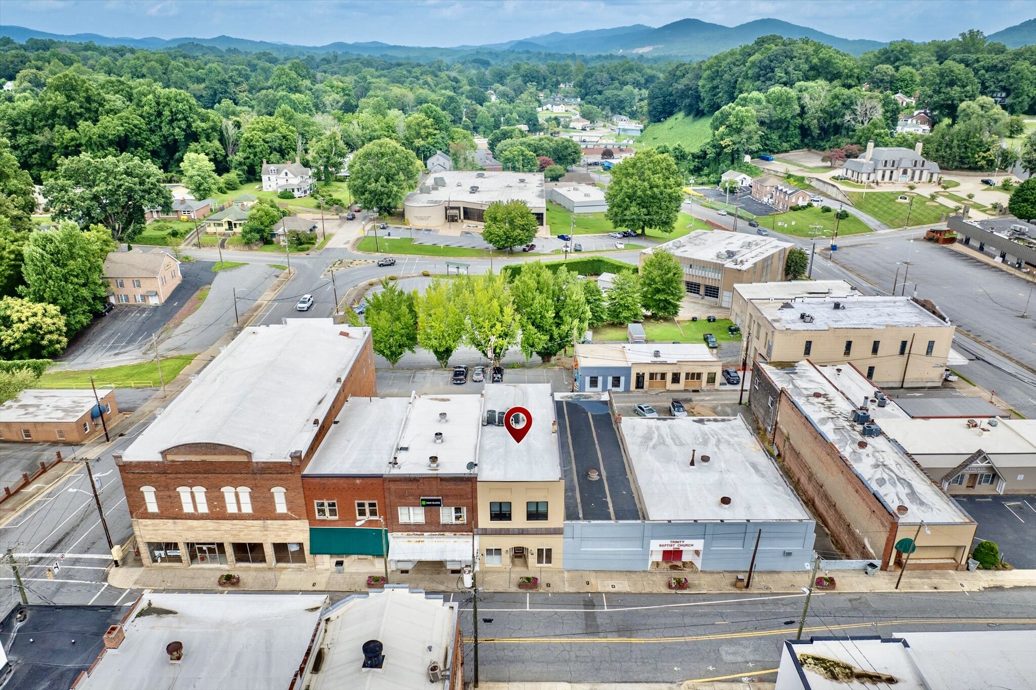 118 Mulberry St NW, Lenoir, NC for lease Primary Photo- Image 1 of 45