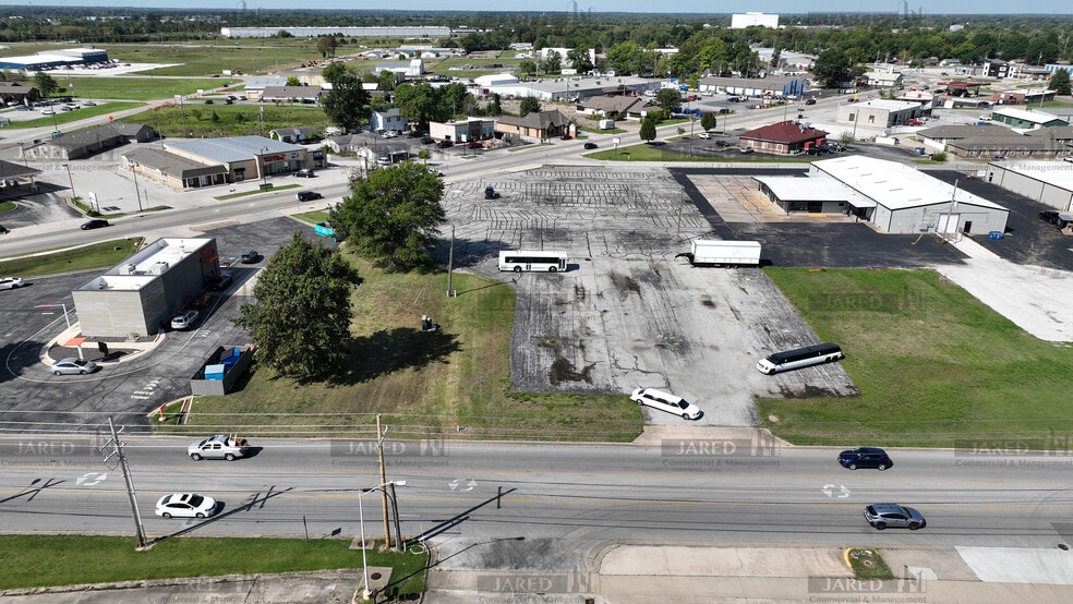 Grand Ave and Fairlawn Ave, Carthage, MO for lease - Building Photo - Image 3 of 10