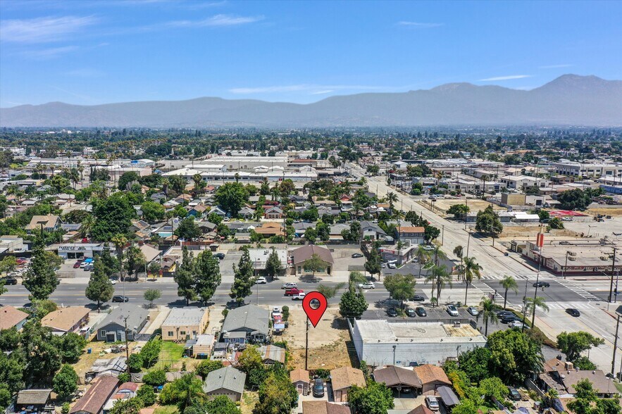 968 E Mission Blvd, Pomona, CA à vendre - Aérien - Image 3 de 13