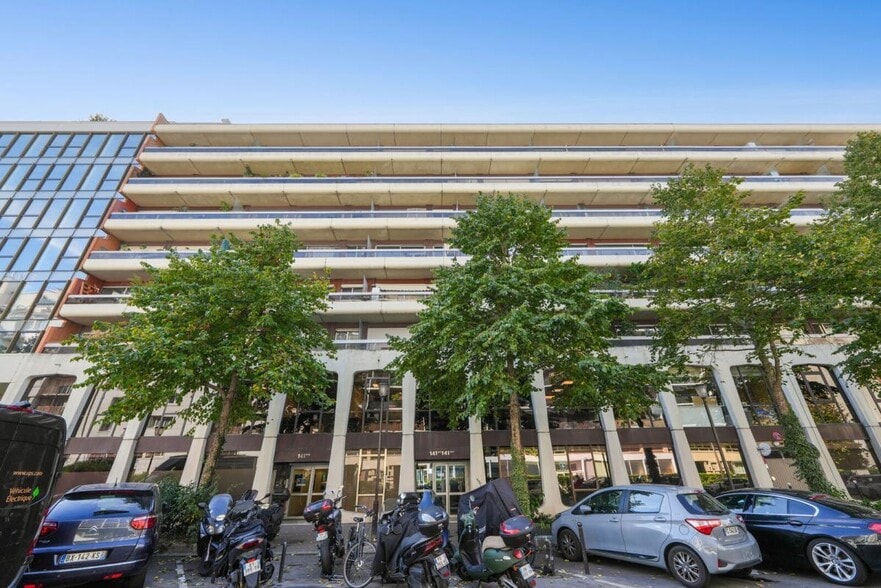 Bureau dans Paris à vendre - Photo du bâtiment - Image 1 de 14
