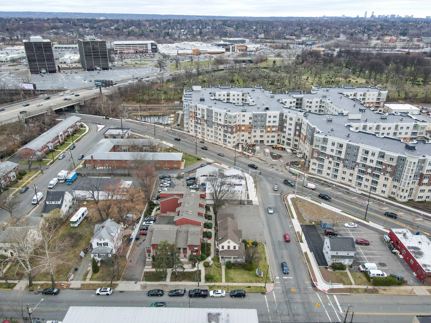 224 Johnson Ave, Hackensack, NJ à louer Photo du bâtiment- Image 1 de 15