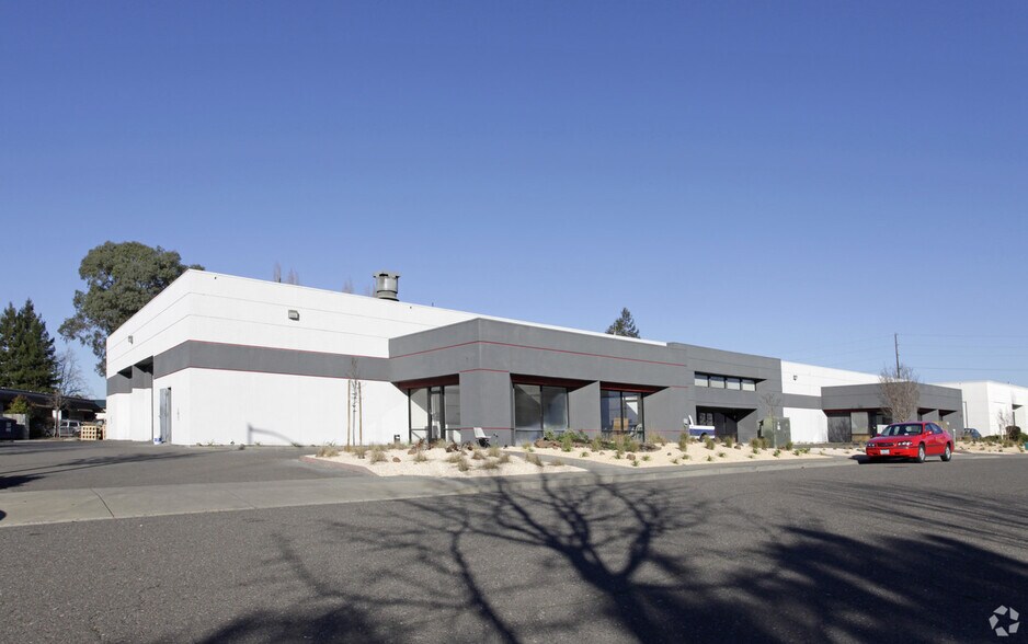 430 Aaron St, Cotati, CA for lease - Building Photo - Image 1 of 1