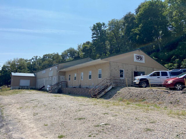 1710 Old Trail Rd, Liverpool, PA for sale - Primary Photo - Image 1 of 4